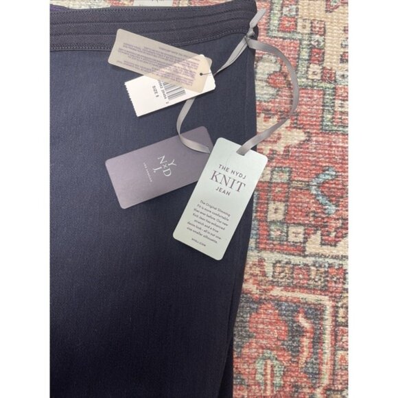 NYDJ Ami Size 14 Cream Colored Jeans Raw Hem Lift Tuck - Picture 7 of 16